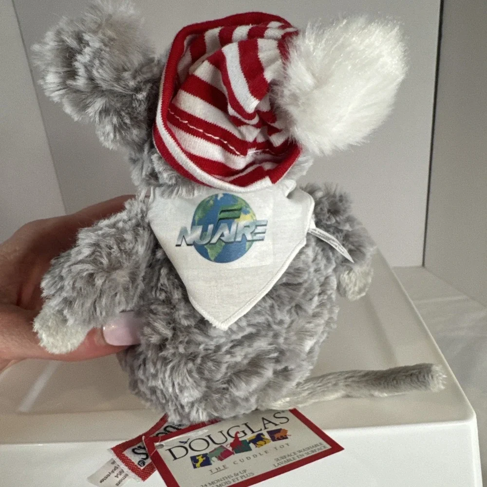 Douglas Holiday Delight Mouse W/hat Made For Nuaire With Logo Bandana Rare NWT‎